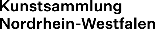 Schwarzes Logo mit Schriftzug „Kunstsammlung Nordrhein-Westfalen“ in serifenloser Schrift auf transparentem Hintergrund