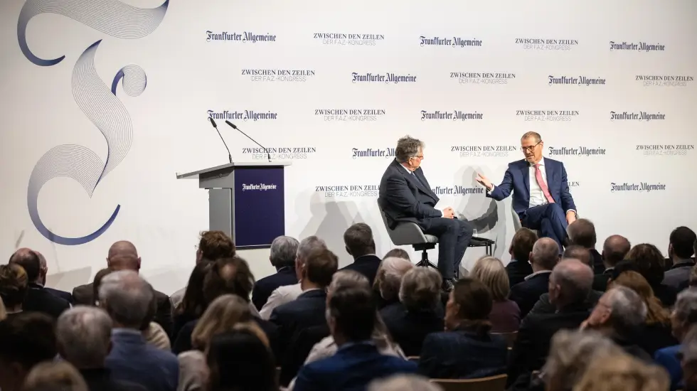 Arbeitgeberpr&auml;sident Dr. Rainer Dulger im Gespr&auml;ch mit Herausgeber Gerald Braunberger